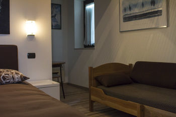 Nicobresaola Farm stay