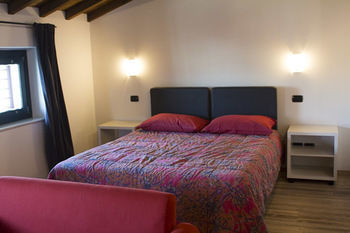 Nicobresaola Farm stay